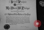 Standbild David W Phillips New York United States USA, 1957, aus Sekunde 11 historischem Filmmaterial Videoclip 65675070384