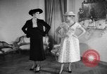 Standbild fashion show Rom Italien, 1957, aus Sekunde 27 historischem Filmmaterial Videoclip 65675070385