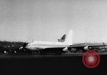 Image le premier d'Amérique du jet transport Seattle Washington USA, 1957, de la seconde 7 séquences d'archives historiques vidéo 65675070388