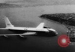 Image le premier d'Amérique du jet transport Seattle Washington USA, 1957, de la seconde 33 séquences d'archives historiques vidéo 65675070388