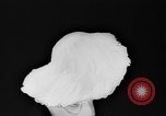 Standbild britische Modelle Vereinigtes Königreich, 1957, aus Sekunde 32 historischem Filmmaterial Videoclip 65675070392
