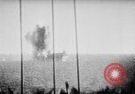 Standbild amerikanische Kriegsschiffe Pazifik, 1945, aus Sekunde 29 historischem Filmmaterial Videoclip 65675070405