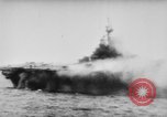Standbild amerikanische Kriegsschiffe Pazifik, 1945, aus Sekunde 37 historischem Filmmaterial Videoclip 65675070405