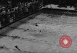 Immagine di Uomini campionato di nuoto California United States USA, 1961, secondo 48 filmato di repertorio 65675070431
