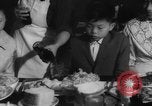 Image réfugiés chinois Chicago Illinois USA, 1962, de la seconde 39 séquences d'archives historiques vidéo 65675070435