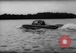 Image 'Amphicar amphibie automobiles Allemagne, 1962, de la seconde 26 séquences d'archives historiques vidéo 65675070436