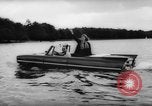 Image 'Amphicar amphibie automobiles Allemagne, 1962, de la seconde 47 séquences d'archives historiques vidéo 65675070436