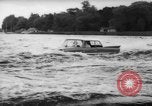 Image 'Amphicar amphibie automobiles Allemagne, 1962, de la seconde 58 séquences d'archives historiques vidéo 65675070436
