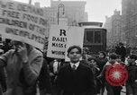 Standbild May Day Parade New York United States USA, 1931, aus Sekunde 26 historischem Filmmaterial Videoclip 65675070443