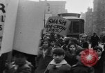 Standbild May Day Parade New York United States USA, 1931, aus Sekunde 28 historischem Filmmaterial Videoclip 65675070443