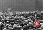 Standbild May Day Parade New York United States USA, 1931, aus Sekunde 32 historischem Filmmaterial Videoclip 65675070443