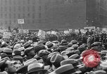 Standbild May Day Parade New York United States USA, 1931, aus Sekunde 33 historischem Filmmaterial Videoclip 65675070443