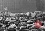 Standbild May Day Parade New York United States USA, 1931, aus Sekunde 35 historischem Filmmaterial Videoclip 65675070443