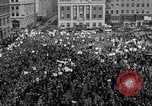 Standbild May Day Parade New York United States USA, 1931, aus Sekunde 43 historischem Filmmaterial Videoclip 65675070443