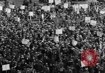 Standbild May Day Parade New York United States USA, 1931, aus Sekunde 50 historischem Filmmaterial Videoclip 65675070443