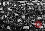 Standbild May Day Parade New York United States USA, 1931, aus Sekunde 54 historischem Filmmaterial Videoclip 65675070443