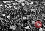 Standbild May Day Parade New York United States USA, 1931, aus Sekunde 56 historischem Filmmaterial Videoclip 65675070443