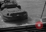 Standbild Landing Ship Tank Vereinigtes Königreich, 1944, aus Sekunde 39 historischem Filmmaterial Videoclip 65675070456