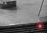 Standbild Landing Ship Tank Vereinigtes Königreich, 1944, aus Sekunde 45 historischem Filmmaterial Videoclip 65675070456