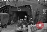 Immagine di Sbarco Nave cisterna Teatro europeo, 1944, secondo 8 filmato di repertorio 65675070457