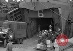 Immagine di Sbarco Nave cisterna Teatro europeo, 1944, secondo 12 filmato di repertorio 65675070457
