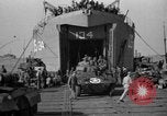 Immagine di Sbarco Nave cisterna Regno Unito, 1944, secondo 57 filmato di repertorio 65675070458