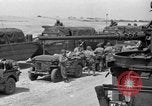 Standbild Landing Ship Tank Vereinigtes Königreich, 1944, aus Sekunde 15 historischem Filmmaterial Videoclip 65675070459