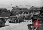 Standbild Landing Ship Tank Vereinigtes Königreich, 1944, aus Sekunde 16 historischem Filmmaterial Videoclip 65675070459