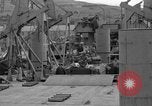 Standbild Landing Ship Tank Vereinigtes Königreich, 1944, aus Sekunde 25 historischem Filmmaterial Videoclip 65675070459