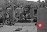 Standbild Landing Ship Tank Vereinigtes Königreich, 1944, aus Sekunde 27 historischem Filmmaterial Videoclip 65675070459