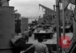 Standbild Landing Ship Tank Vereinigtes Königreich, 1944, aus Sekunde 46 historischem Filmmaterial Videoclip 65675070459