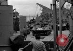 Standbild Landing Ship Tank Vereinigtes Königreich, 1944, aus Sekunde 48 historischem Filmmaterial Videoclip 65675070459