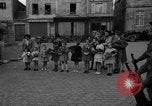 Standbild 101st Airborne Division Carentan Frankreich, 1944, aus Sekunde 34 historischem Filmmaterial Videoclip 65675070461
