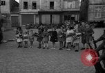 Standbild 101st Airborne Division Carentan Frankreich, 1944, aus Sekunde 36 historischem Filmmaterial Videoclip 65675070461