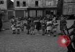 Standbild 101st Airborne Division Carentan Frankreich, 1944, aus Sekunde 37 historischem Filmmaterial Videoclip 65675070461
