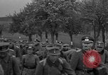 Image Des prisonniers allemands Braunau am Inn Autriche, 1945, de la seconde 10 séquences d'archives historiques vidéo 65675070466