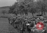 Image Des prisonniers allemands Braunau am Inn Autriche, 1945, de la seconde 13 séquences d'archives historiques vidéo 65675070466