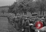 Image Des prisonniers allemands Braunau am Inn Autriche, 1945, de la seconde 14 séquences d'archives historiques vidéo 65675070466