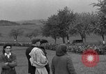 Image Des prisonniers allemands Braunau am Inn Autriche, 1945, de la seconde 23 séquences d'archives historiques vidéo 65675070466