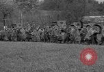 Image Des prisonniers allemands Braunau am Inn Autriche, 1945, de la seconde 28 séquences d'archives historiques vidéo 65675070466