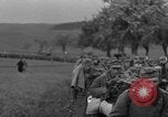 Image Des prisonniers allemands Braunau am Inn Autriche, 1945, de la seconde 39 séquences d'archives historiques vidéo 65675070466