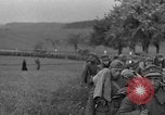 Image Des prisonniers allemands Braunau am Inn Autriche, 1945, de la seconde 41 séquences d'archives historiques vidéo 65675070466