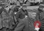 Image Des prisonniers allemands Braunau am Inn Autriche, 1945, de la seconde 53 séquences d'archives historiques vidéo 65675070466