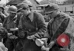 Image des soldats américains Unter-Diessen Allemagne, 1945, de la seconde 15 séquences d'archives historiques vidéo 65675070468