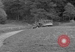 Standbild US-Truppen verschieben durch Dörfer und Unter-Diessen Oberdiessen Bava Unter-Diessen Deutschland, 1945, aus Sekunde 8 historischem Filmmaterial Videoclip 65675070469