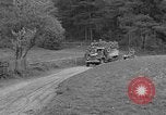 Standbild US-Truppen verschieben durch Dörfer und Unter-Diessen Oberdiessen Bava Unter-Diessen Deutschland, 1945, aus Sekunde 11 historischem Filmmaterial Videoclip 65675070469