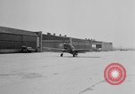 Standbild neue Curtiss P-40 Flugzeuge Buffalo New York  United States USA, 1942, aus Sekunde 25 historischem Filmmaterial Videoclip 65675070472