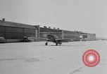 Standbild neue Curtiss P-40 Flugzeuge Buffalo New York  United States USA, 1942, aus Sekunde 26 historischem Filmmaterial Videoclip 65675070472