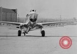 Standbild neue Curtiss P-40 Flugzeuge Buffalo New York  United States USA, 1942, aus Sekunde 36 historischem Filmmaterial Videoclip 65675070472