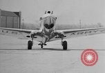 Standbild neue Curtiss P-40 Flugzeuge Buffalo New York  United States USA, 1942, aus Sekunde 38 historischem Filmmaterial Videoclip 65675070472